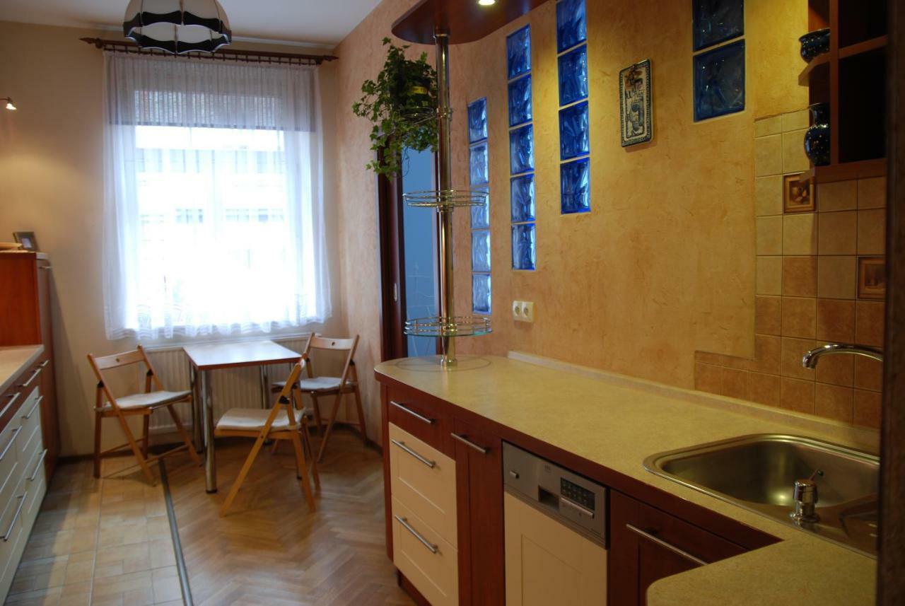 קרקוב Excellent Apartment With Balcony מראה חיצוני תמונה
