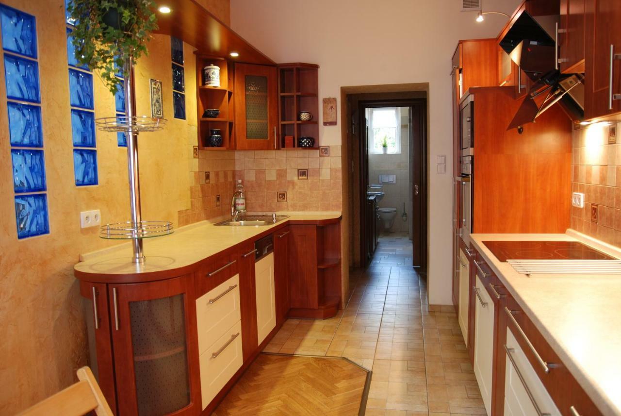 קרקוב Excellent Apartment With Balcony מראה חיצוני תמונה